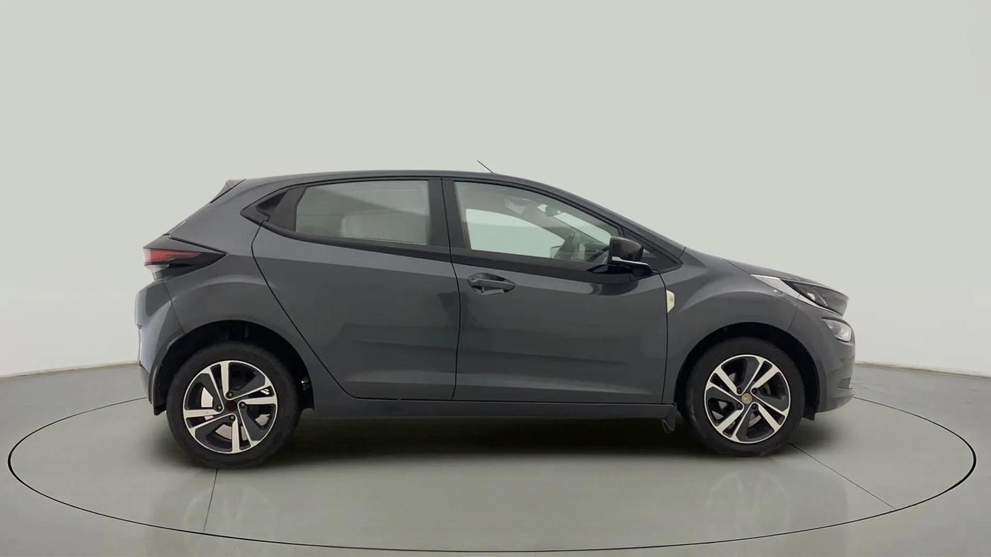 2021 Tata ALTROZ XZ DIESEL, Diesel, Manual, 45,218 km, Right Side View
