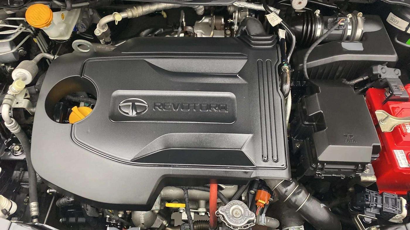 2021 Tata ALTROZ XZ DIESEL, Diesel, Manual, 45,218 km, Open Bonet