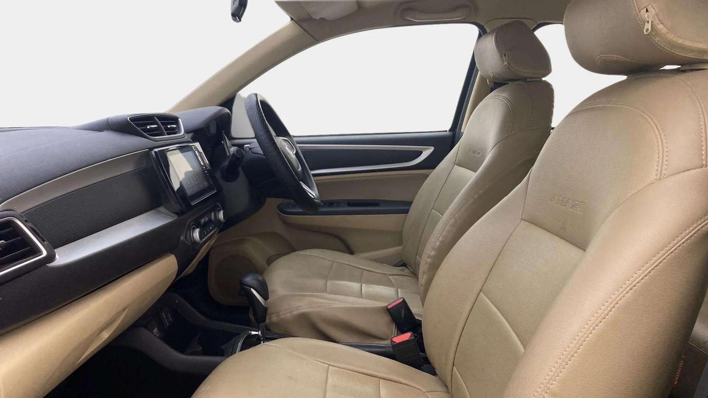 2022 Honda Amaze 1.5L I-DTEC VX CVT, Diesel, Automatic, 31,504 km, Right Side Front Door Cabin