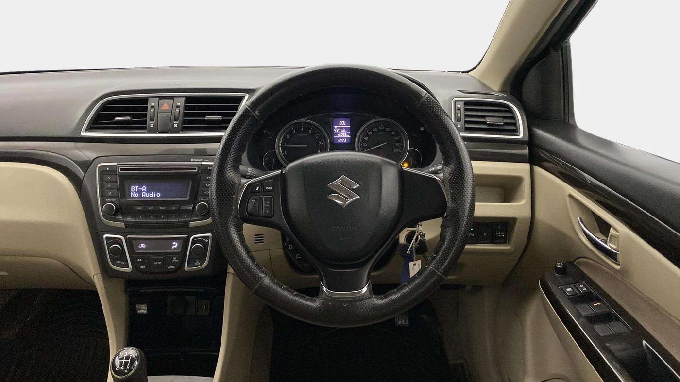 2017 Maruti Ciaz DELTA 1.4 MT PETROL, Petrol, Manual, 45,867 km, Steering Wheel Close Up