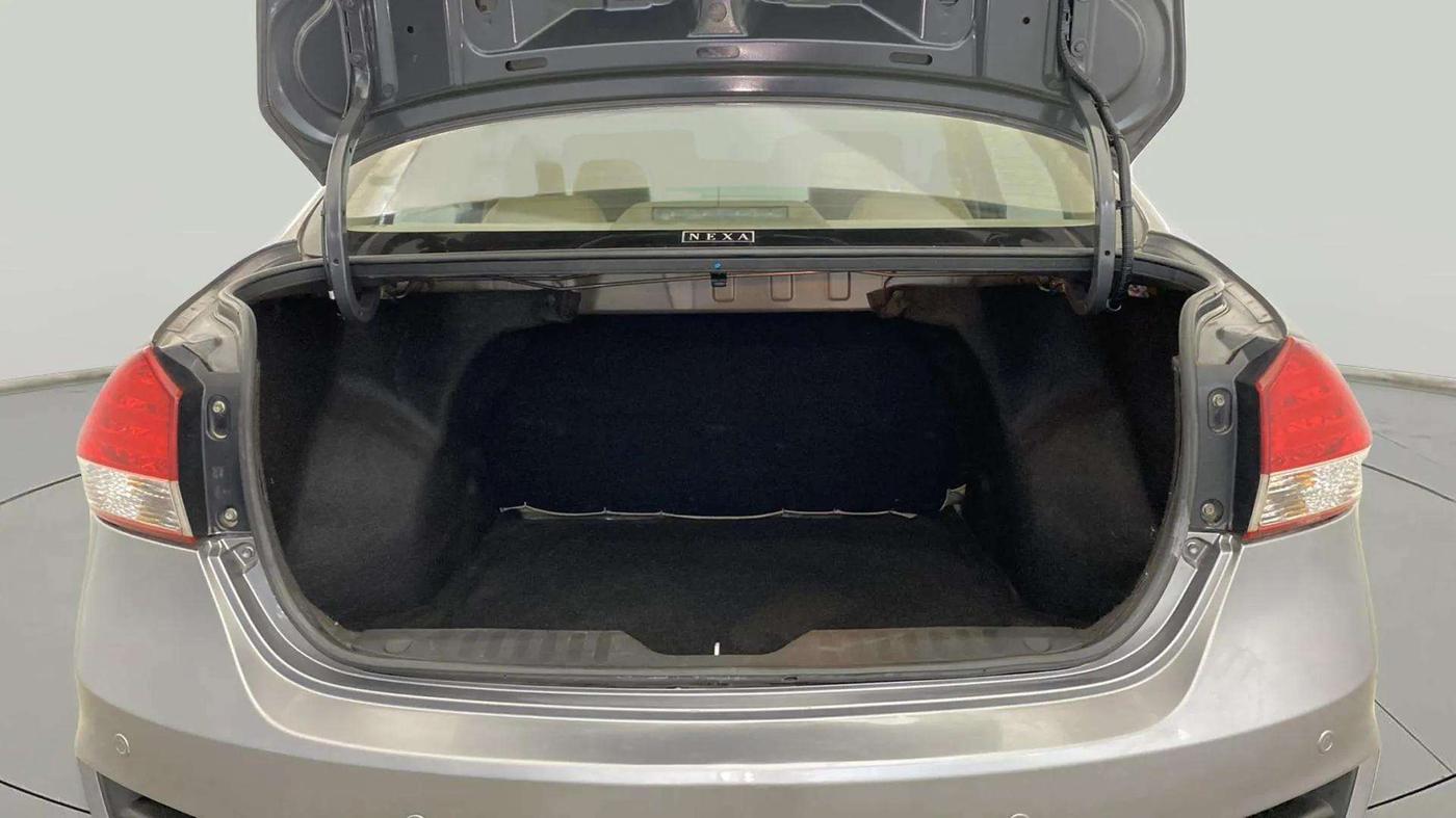 2017 Maruti Ciaz DELTA 1.4 MT PETROL, Petrol, Manual, 45,867 km, Boot Inside