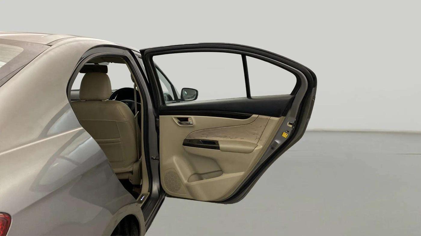 2017 Maruti Ciaz DELTA 1.4 MT PETROL, Petrol, Manual, 45,867 km, RHS Rear Door