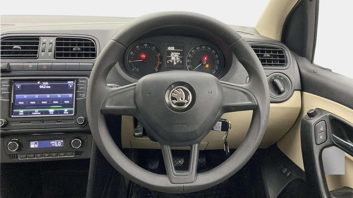 2021 Skoda Rapid ACTIVE 1.0 TSI, Petrol, Manual, 38,246 km, Steering Wheel Close Up