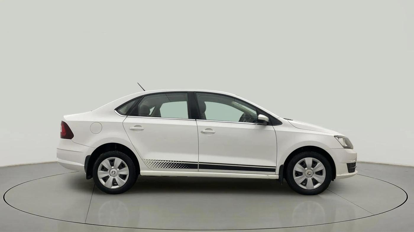 2021 Skoda Rapid ACTIVE 1.0 TSI, Petrol, Manual, 38,246 km, Right Side View