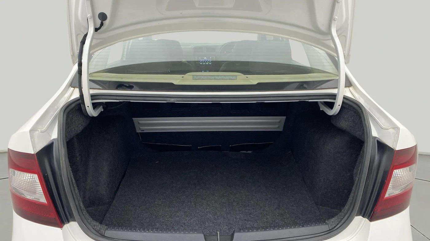 2021 Skoda Rapid ACTIVE 1.0 TSI, Petrol, Manual, 38,246 km, Boot Open Zoomed View