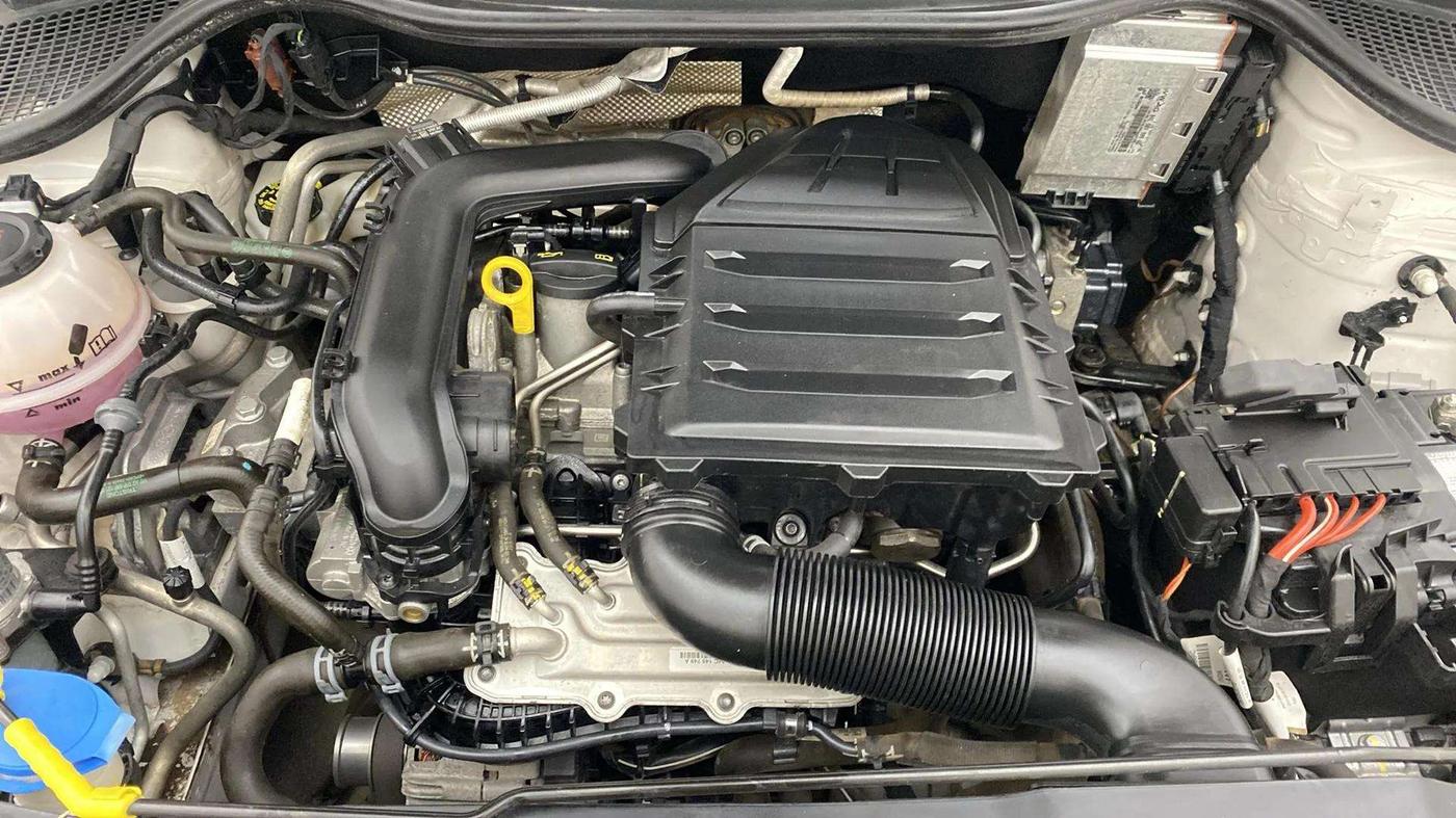 2021 Skoda Rapid ACTIVE 1.0 TSI, Petrol, Manual, 38,246 km, Engine View