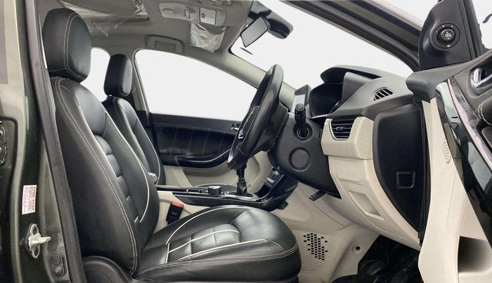 2020 Tata NEXON XZ PLUS PETROL SUNROOF, Petrol, Manual, 85,762 km, Right Side Front Door Cabin