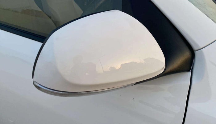 2021 Hyundai AURA SX 1.2, Petrol, Manual, 52,231 km, Right rear-view mirror - Indicator light not working