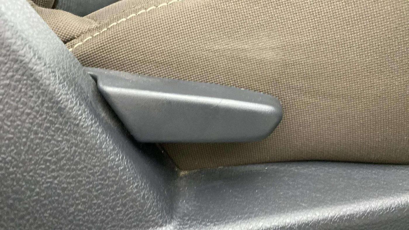 2017 Renault Duster 85 PS RXL DIESEL, Diesel, Manual, 78,230 km, Driver Side Adjustment Panel