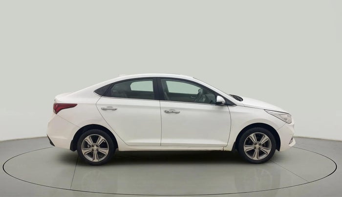 2018 Hyundai Verna 1.6 VTVT SX O, Petrol, Manual, 86,958 km, Right Side View