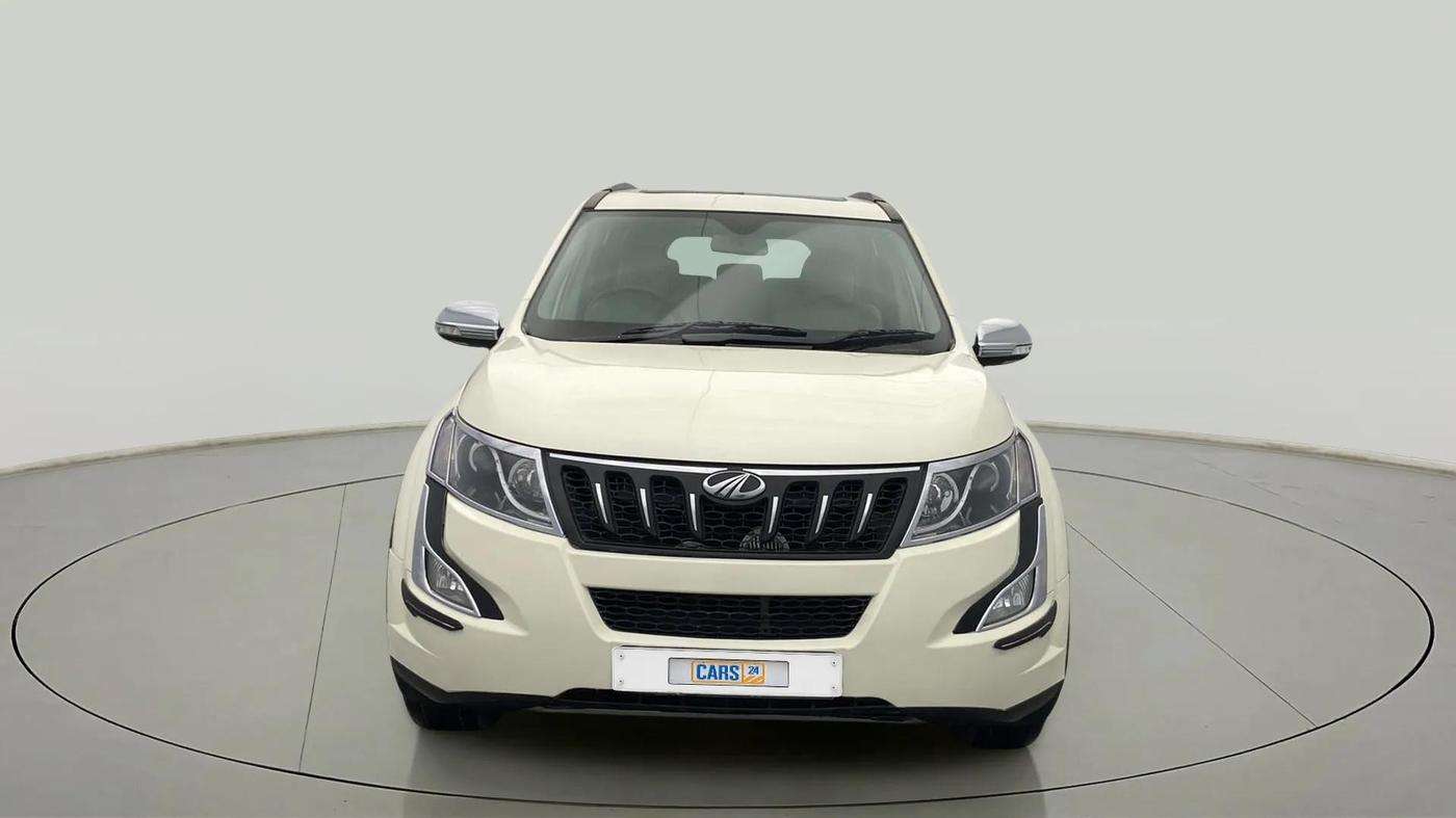 2018 Mahindra XUV500 W9, Diesel, Manual, 70,631 km, Front