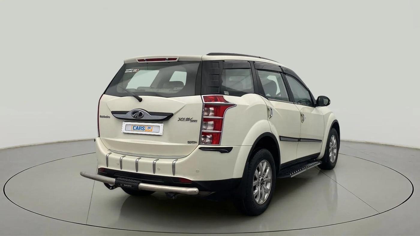 2018 Mahindra XUV500 W9, Diesel, Manual, 70,631 km, Right Back Diagonal