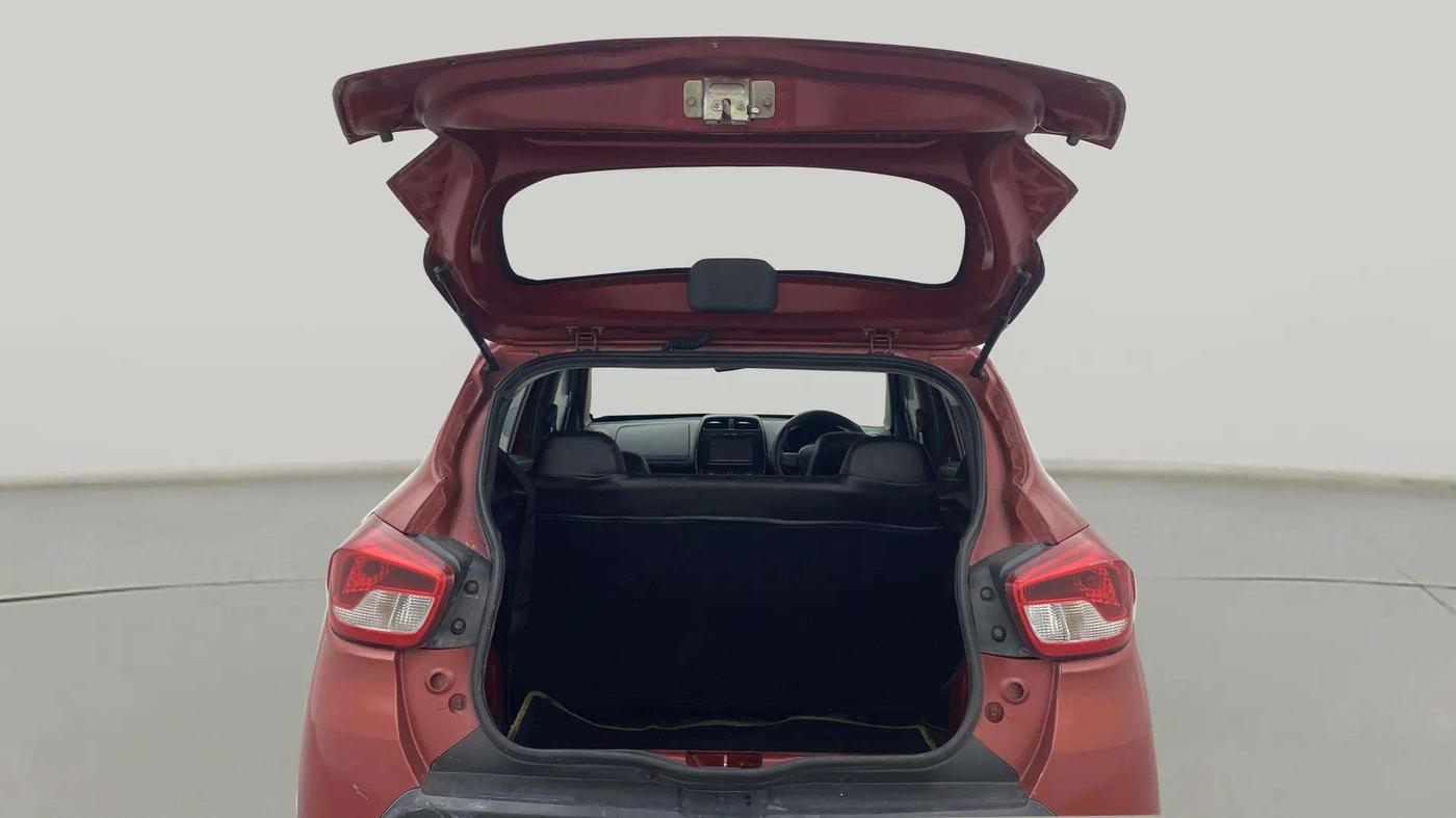 2016 Renault Kwid RXT 1.0 AMT, Petrol, Automatic, 72,438 km, Boot Door Open