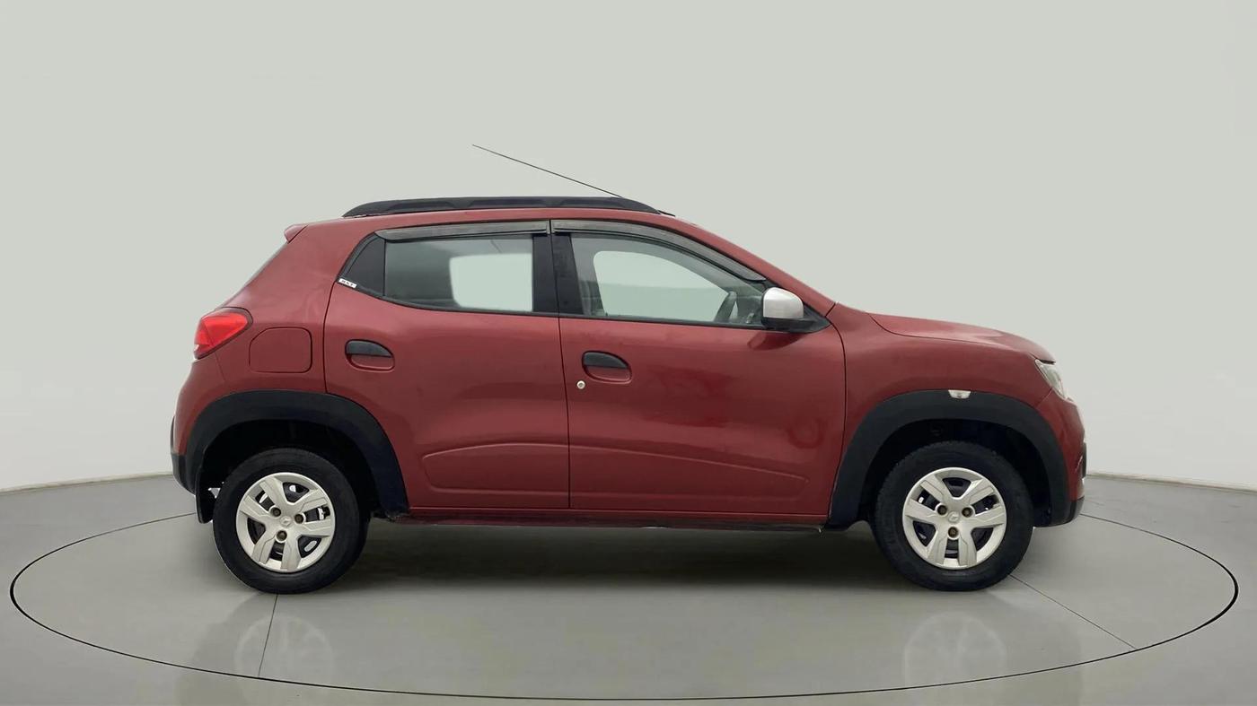 2016 Renault Kwid RXT 1.0 AMT, Petrol, Automatic, 72,438 km, Right Side View