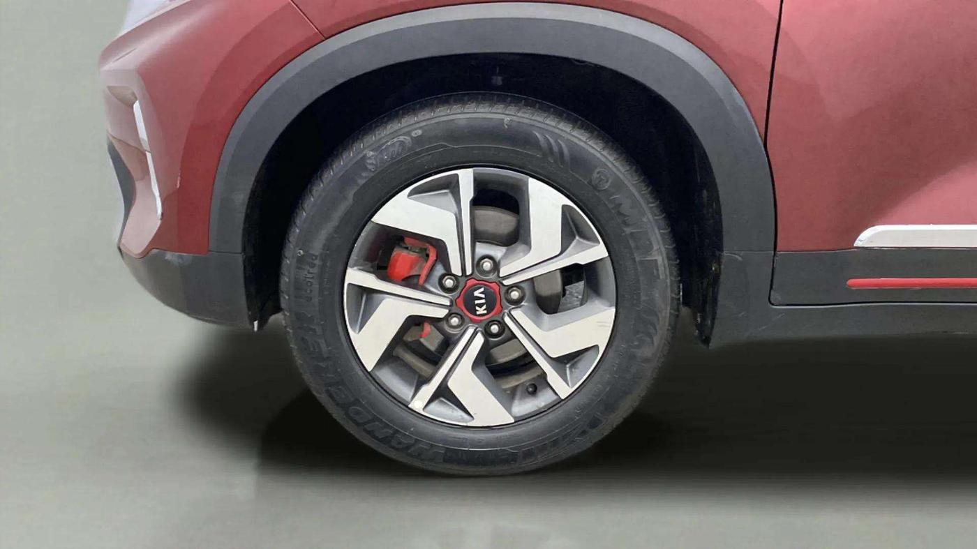 2021 KIA SONET GTX PLUS 1.5 AT DUAL TONE, Diesel, Automatic, 41,394 km, Left Front Wheel