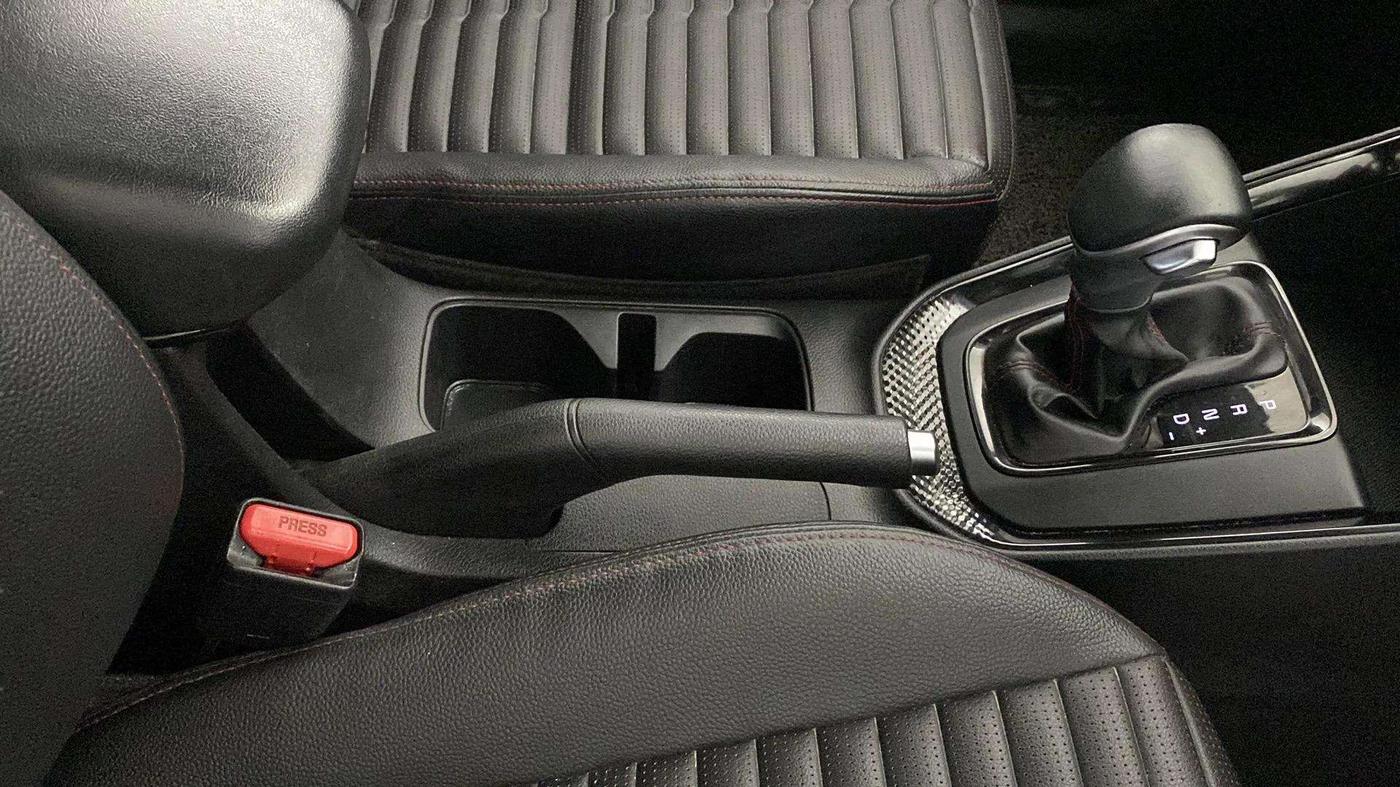 2021 KIA SONET GTX PLUS 1.5 AT DUAL TONE, Diesel, Automatic, 41,394 km, Gear Lever