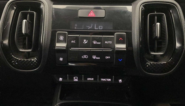 2021 KIA SONET GTX PLUS 1.5 AT DUAL TONE, Diesel, Automatic, 41,374 km, AC Unit - Front vent has minor damage