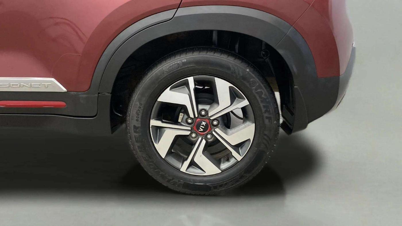 2021 KIA SONET GTX PLUS 1.5 AT DUAL TONE, Diesel, Automatic, 41,394 km, Left Rear Wheel