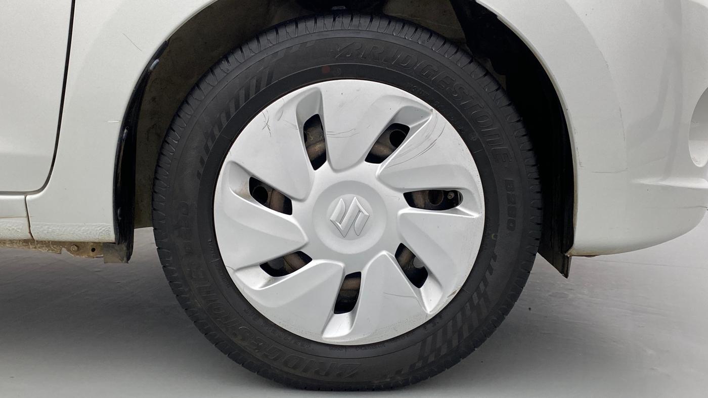 2014 Maruti Celerio VXI d, Petrol, Manual, 85,034 km, Right Front Wheel