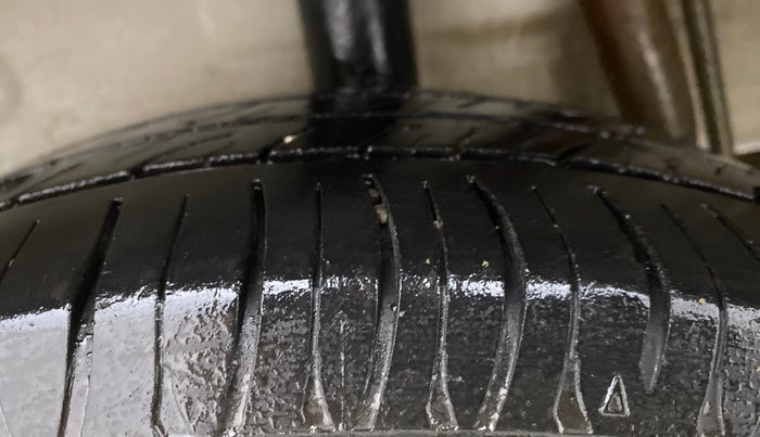 2014 Maruti Celerio VXI d, Petrol, Manual, 85,034 km, Left Rear Tyre Tread