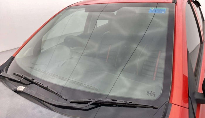 2020 Tata Tiago XE PETROL, Petrol, Manual, 70,764 km, Front windshield - Minor spot on windshield