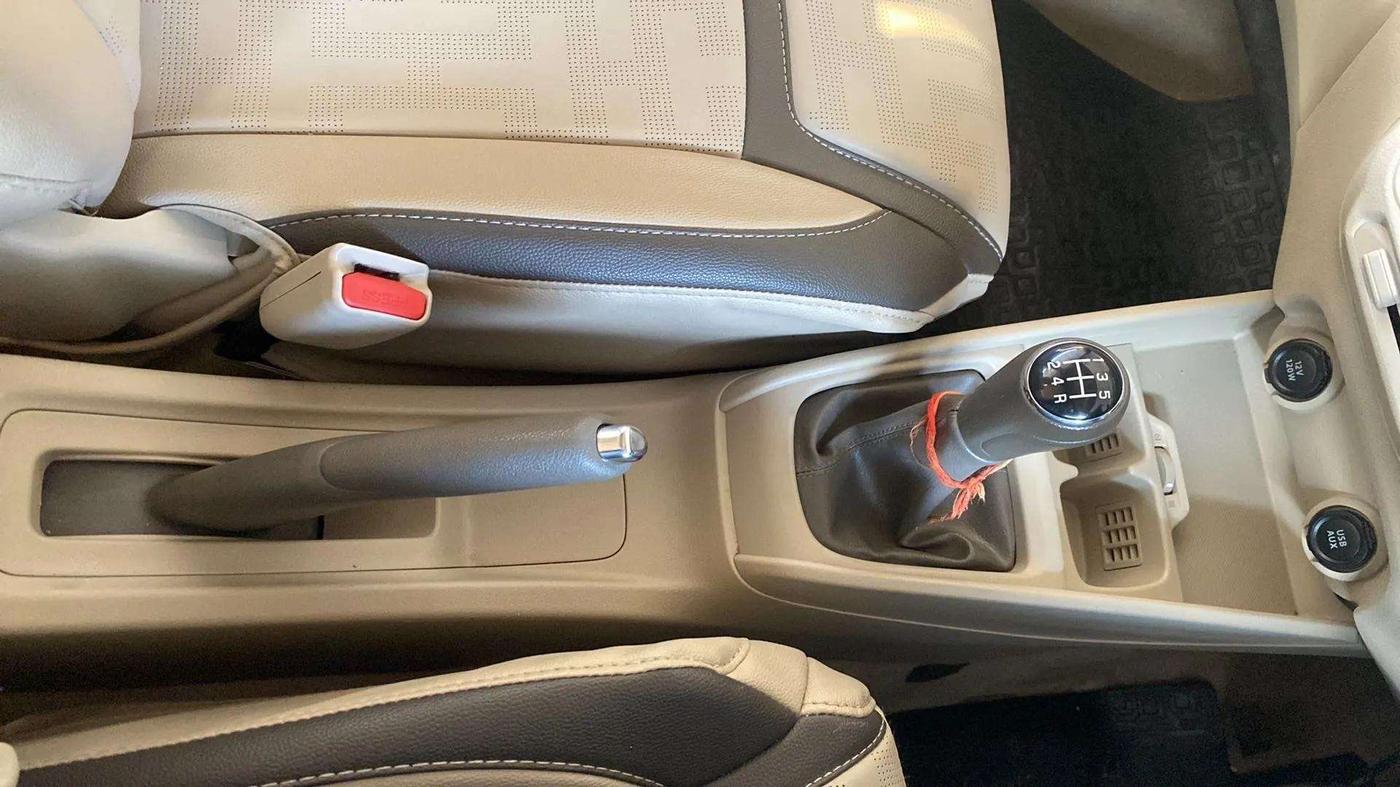 2021 Maruti Ertiga VXI CNG, CNG, Manual, 43,376 km, Gear Lever