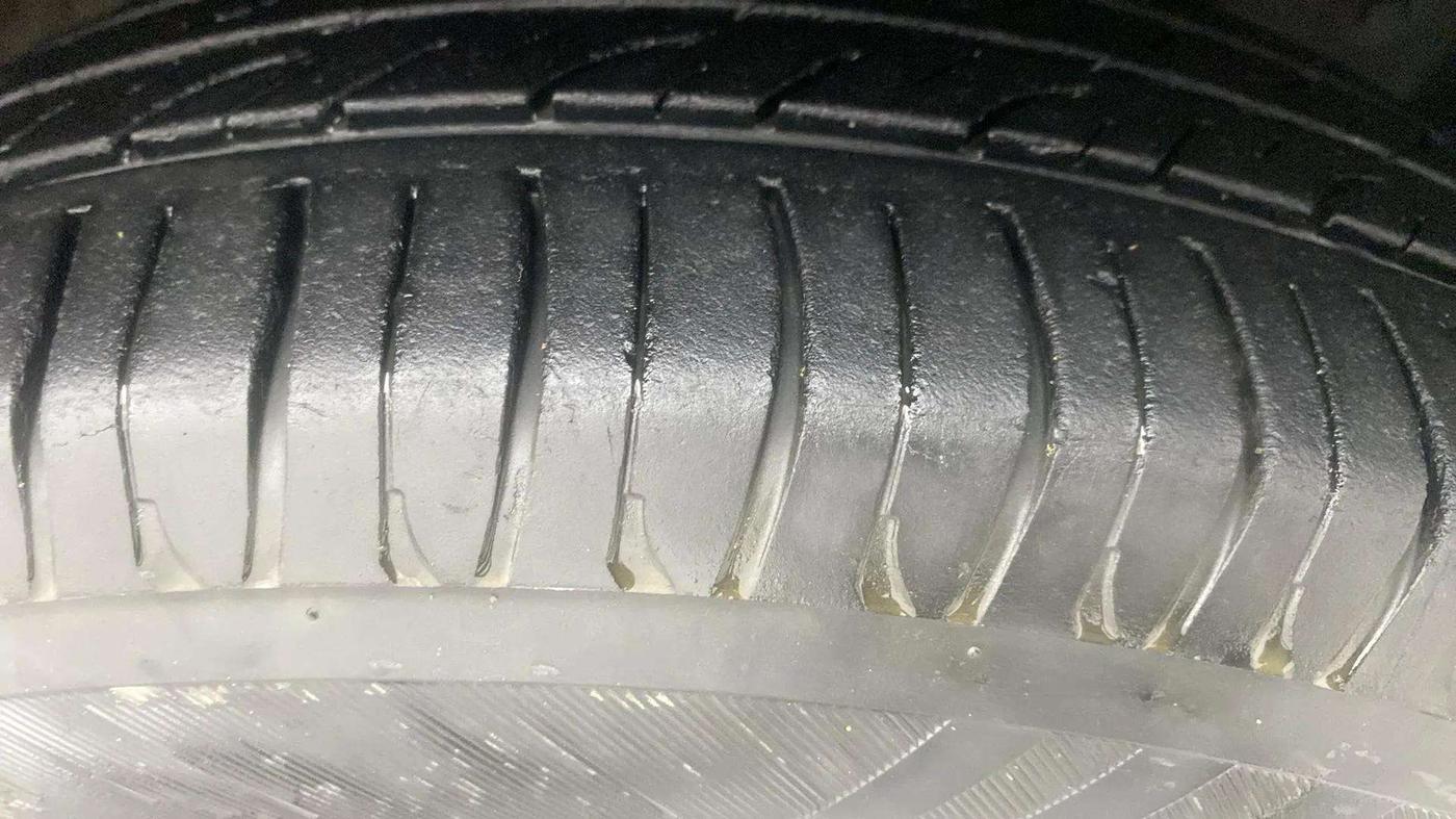2015 Nissan Micra XL CVT, Petrol, Automatic, 72,392 km, Right Front Tyre Tread