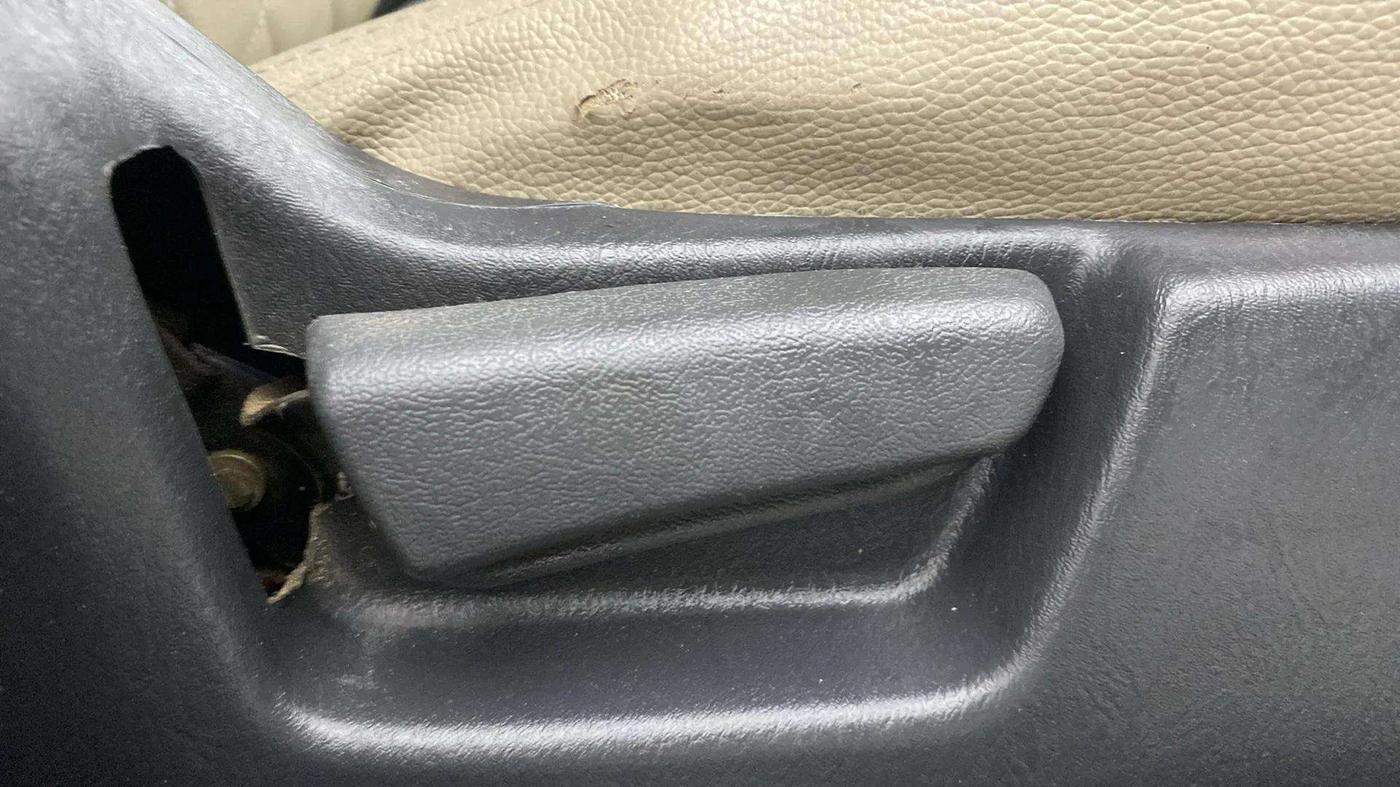 2018 Maruti Alto K10 VXI (O) AMT, Petrol, Automatic, 31,550 km, Driver Side Adjustment Panel