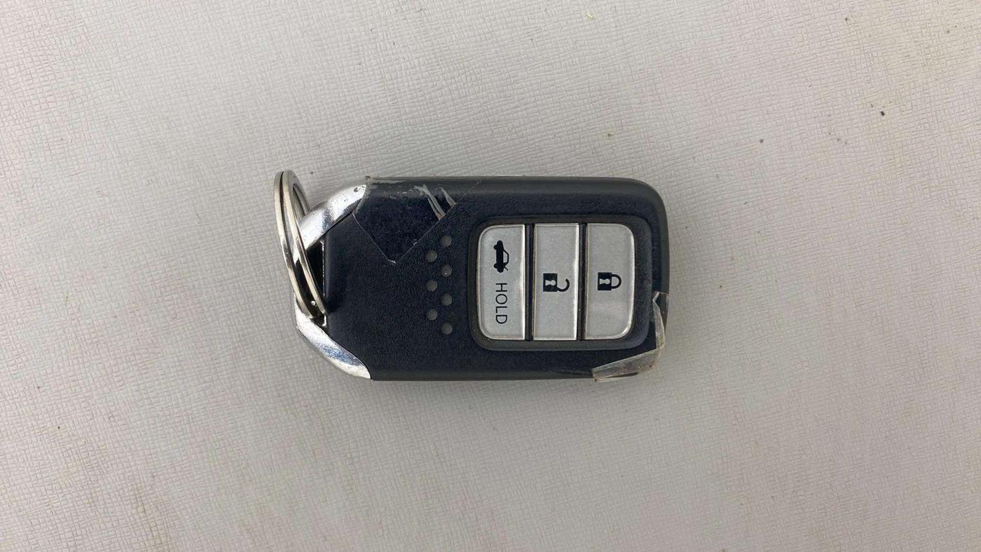 2020 Honda Amaze 1.2L I-VTEC VX CVT, Petrol, Automatic, 63,833 km, Key Close Up