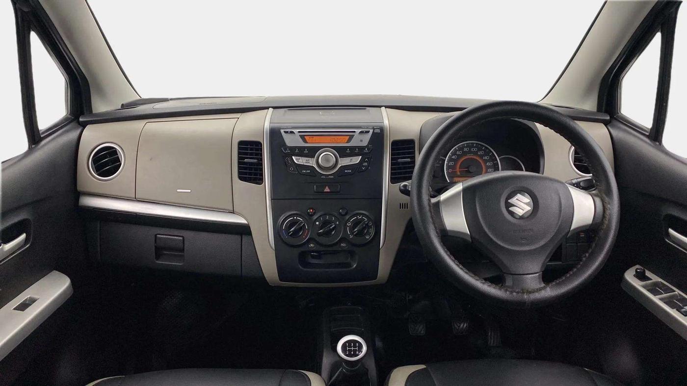 2016 Maruti Wagon R 1.0 VXI OPT, Petrol, Manual, 90,111 km, Dashboard