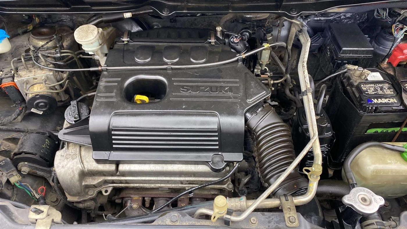 2016 Maruti Wagon R 1.0 VXI OPT, Petrol, Manual, 90,111 km, Engine View