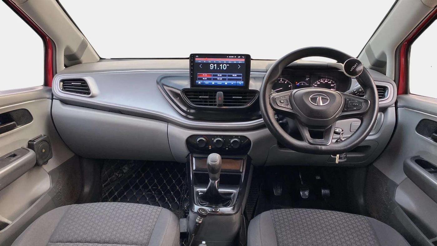 2021 Tata ALTROZ XE PETROL, Petrol, Manual, 27,390 km, Dashboard