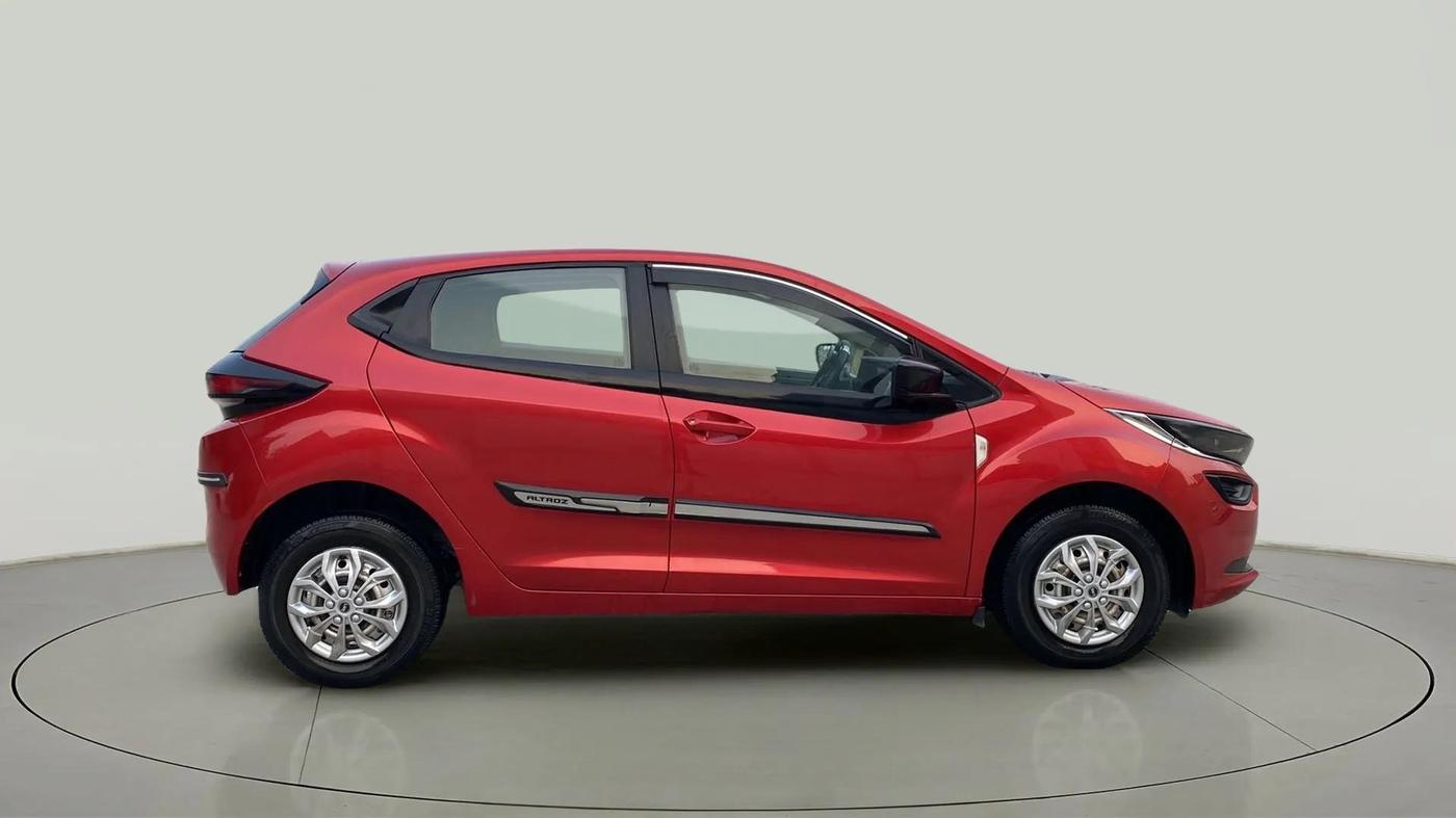 2021 Tata ALTROZ XE PETROL, Petrol, Manual, 27,390 km, Right Side View