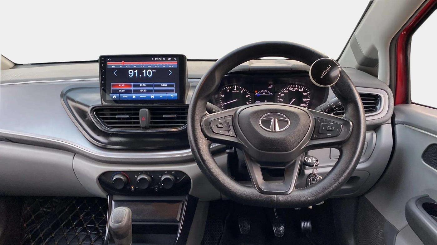 2021 Tata ALTROZ XE PETROL, Petrol, Manual, 27,390 km, Air Conditioner