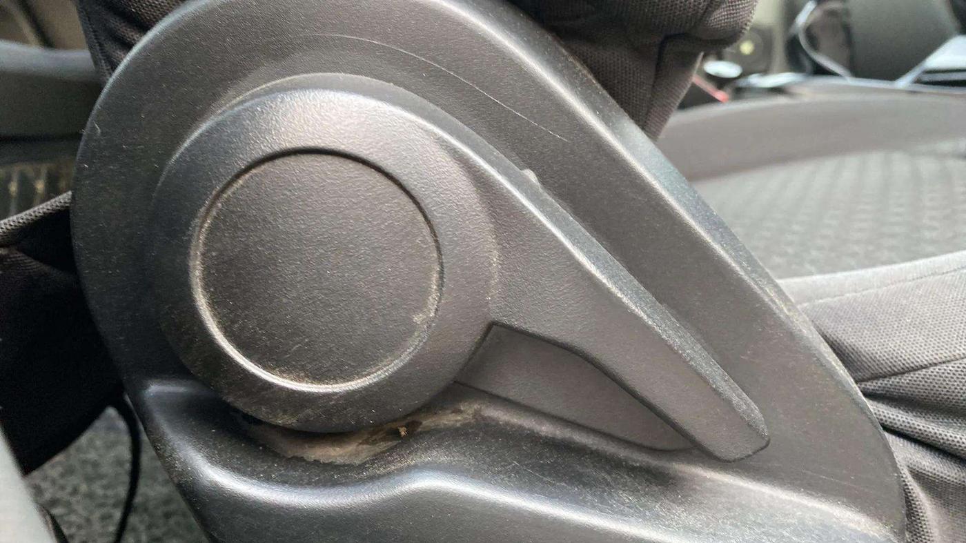 2021 Tata ALTROZ XE PETROL, Petrol, Manual, 27,390 km, Driver Side Adjustment Panel