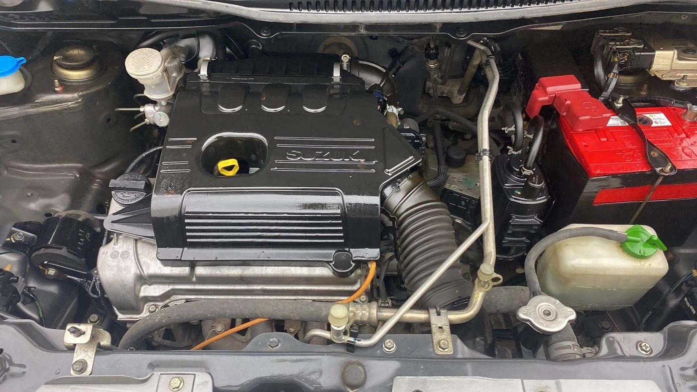 2017 Maruti Wagon R 1.0 VXI AMT, Petrol, Automatic, 51,661 km, Engine View