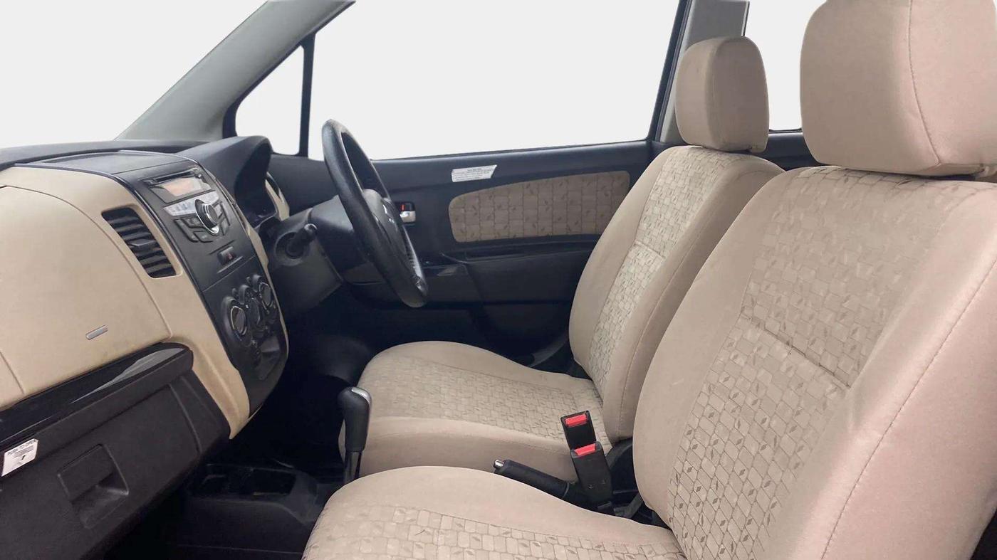 2017 Maruti Wagon R 1.0 VXI AMT, Petrol, Automatic, 51,661 km, Right Side Front Door Cabin