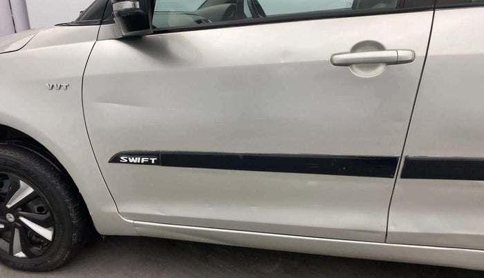 2016 Maruti Swift VXI, Petrol, Manual, 58,984 km, Front passenger door - Slightly dented