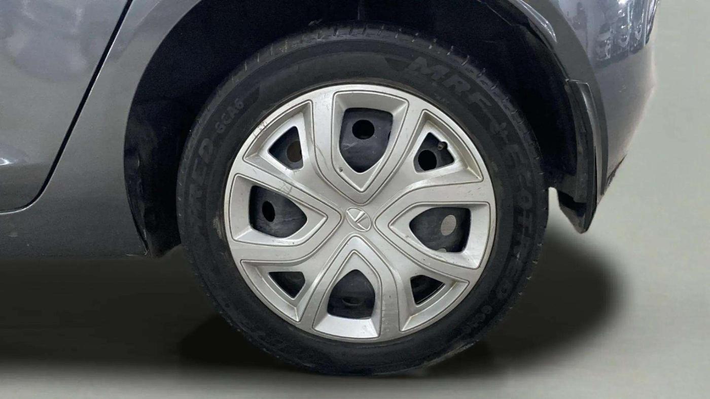 2023 Tata ALTROZ XM PLUS SUNROOF CNG, CNG, Manual, 37,606 km, Left Rear Wheel