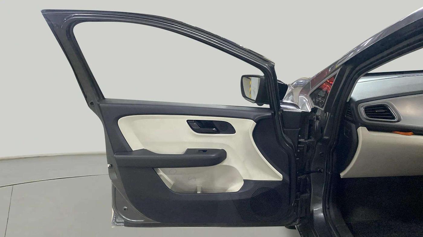 2023 Tata ALTROZ XM PLUS SUNROOF CNG, CNG, Manual, 37,606 km, LHS Front Door