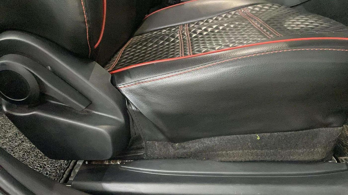 2023 Tata ALTROZ XM PLUS SUNROOF CNG, CNG, Manual, 37,606 km, Driver Side Adjustment Panel