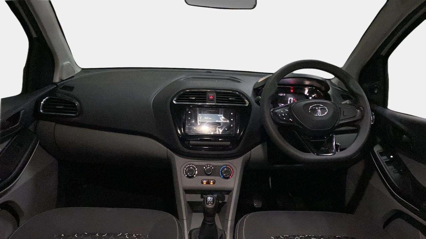 2021 Tata Tiago XT PETROL, Petrol, Manual, 20,975 km, Dashboard