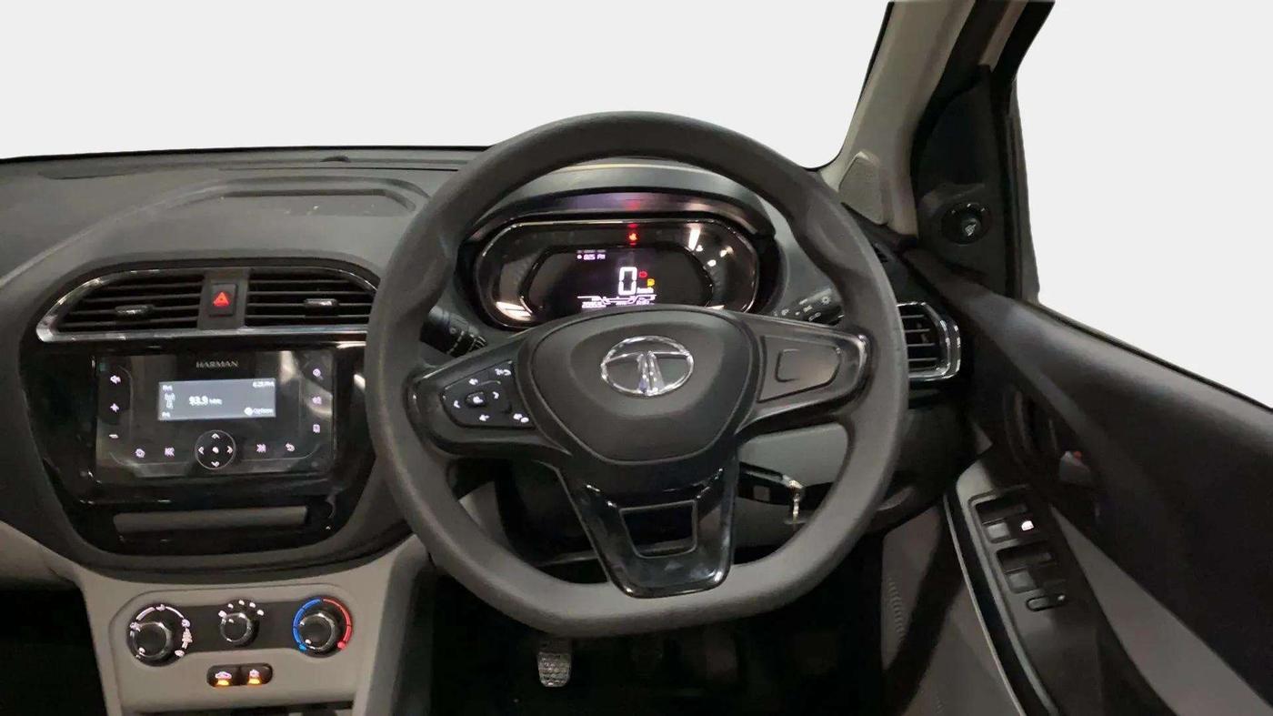 2021 Tata Tiago XT PETROL, Petrol, Manual, 20,975 km, Steering Wheel Close Up