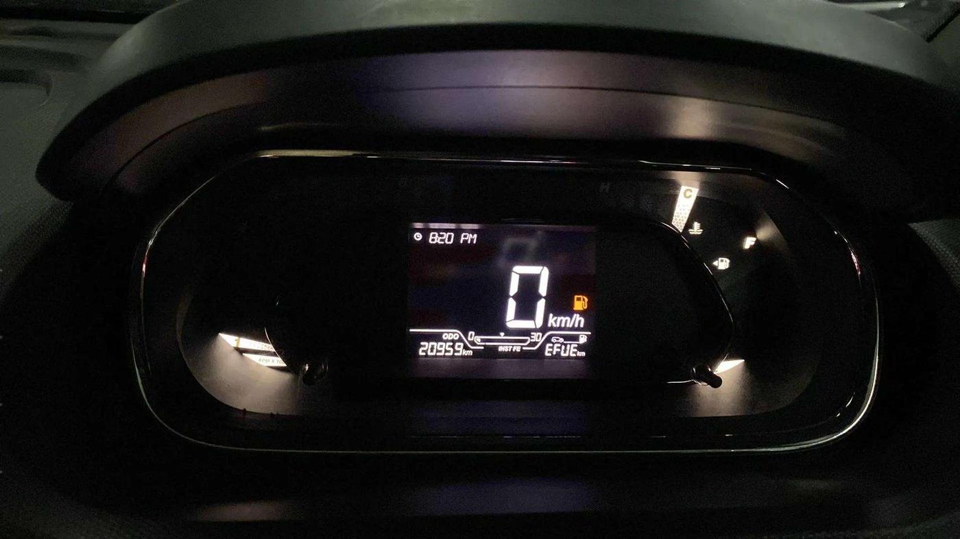 2021 Tata Tiago XT PETROL, Petrol, Manual, 20,975 km, Odometer Image