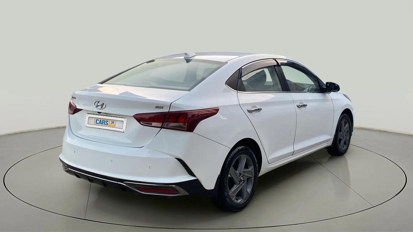 2021 Hyundai Verna SX 1.5 CRDI, Diesel, Manual, 74,870 km, Right Back Diagonal