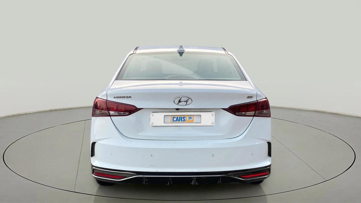 2021 Hyundai Verna SX 1.5 CRDI, Diesel, Manual, 74,870 km, Back/Rear