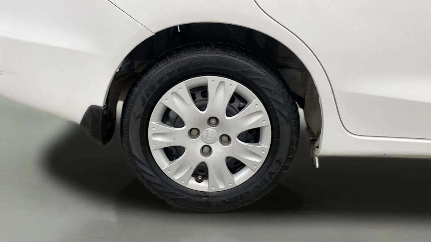 2016 Honda Amaze 1.2L I-VTEC SX, Petrol, Manual, 93,795 km, Right Rear Wheel