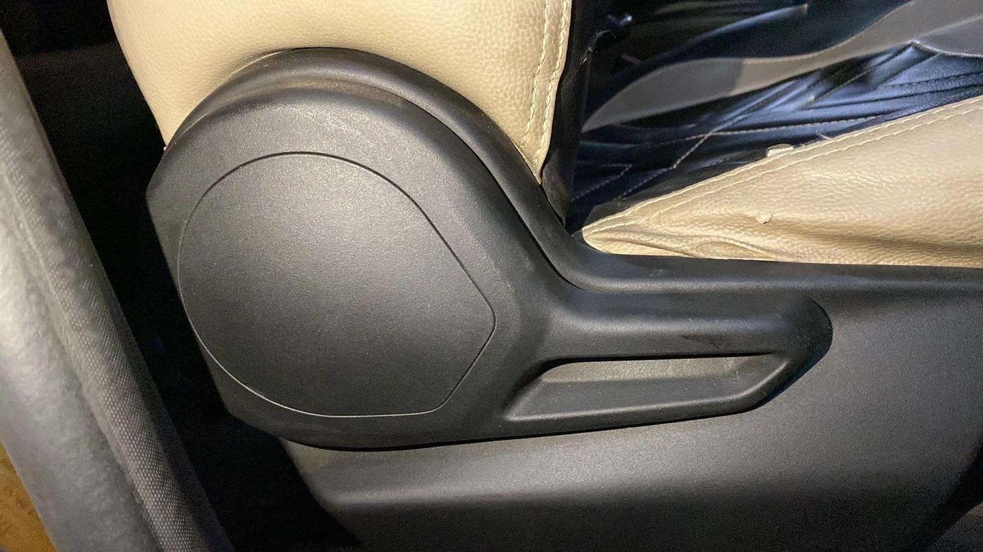 2021 Tata Tiago XZA PLUS PETROL, Petrol, Automatic, 19,499 km, Driver Side Adjustment Panel