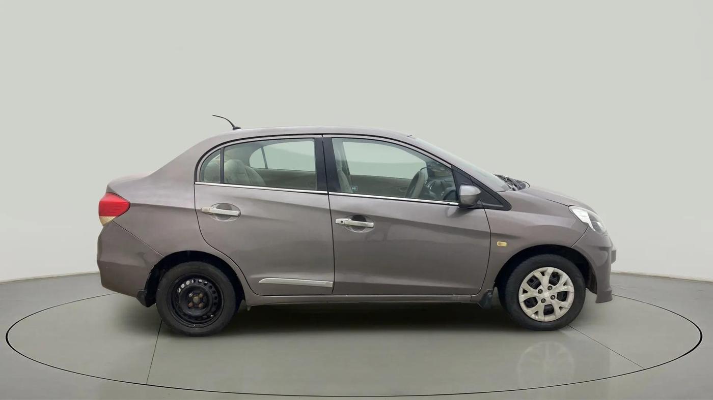 2013 Honda Amaze 1.2L I-VTEC S, Petrol, Manual, 1,00,042 km, Right Side View