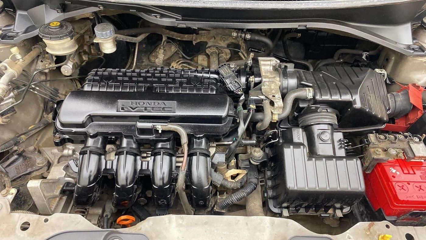 2013 Honda Amaze 1.2L I-VTEC S, Petrol, Manual, 1,00,042 km, Engine View